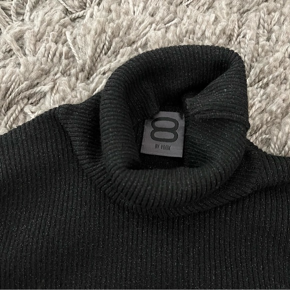 Ribbed Metallic Thread Lightweight Turtleneck Sweater Top, XS - Picture 7 of 10
